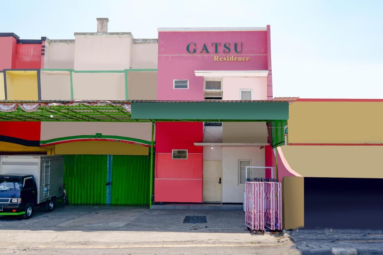 Oyo 1815 Gatsu Residence Semarang Ngoại thất bức ảnh