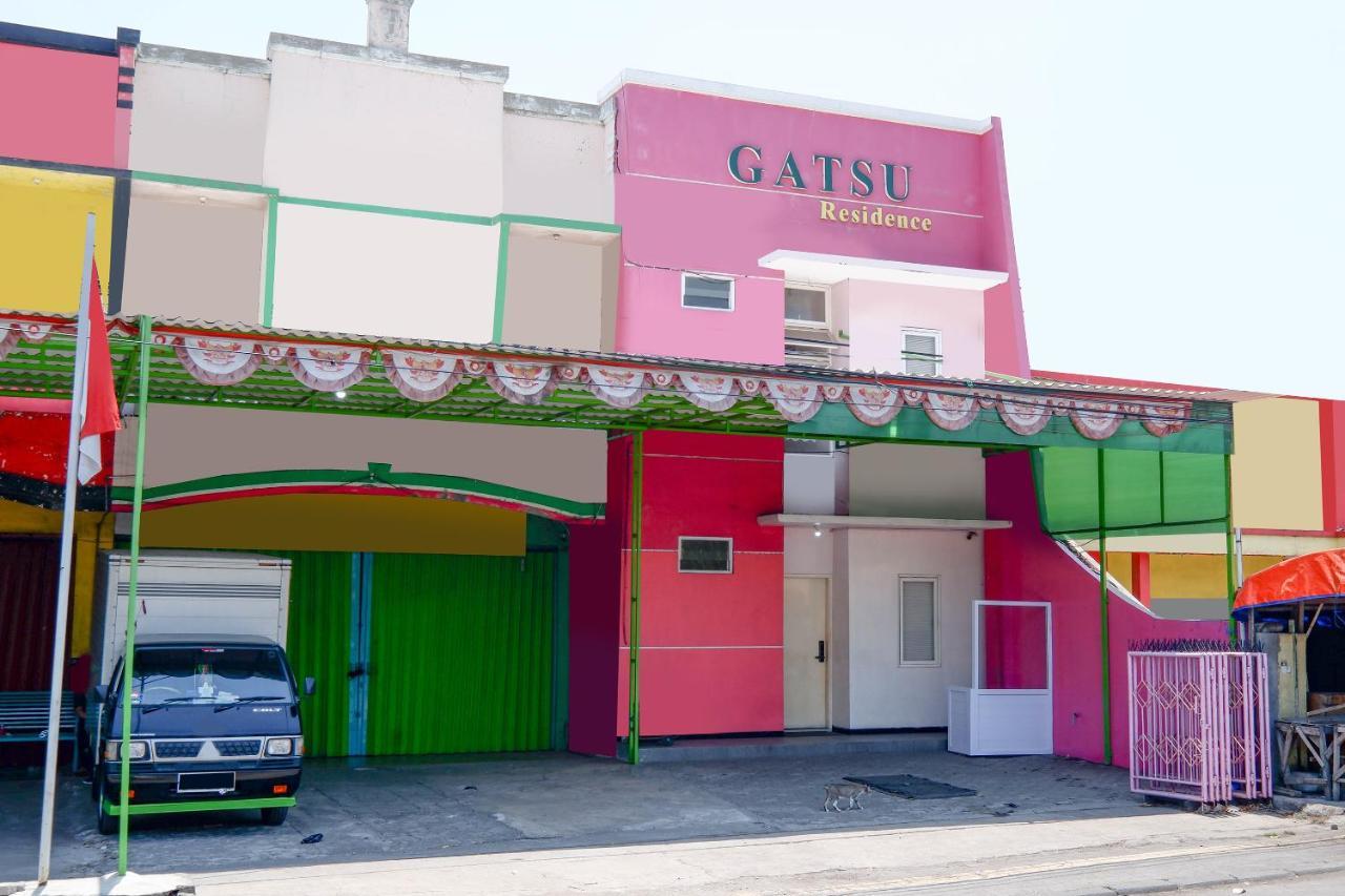 Oyo 1815 Gatsu Residence Semarang Ngoại thất bức ảnh