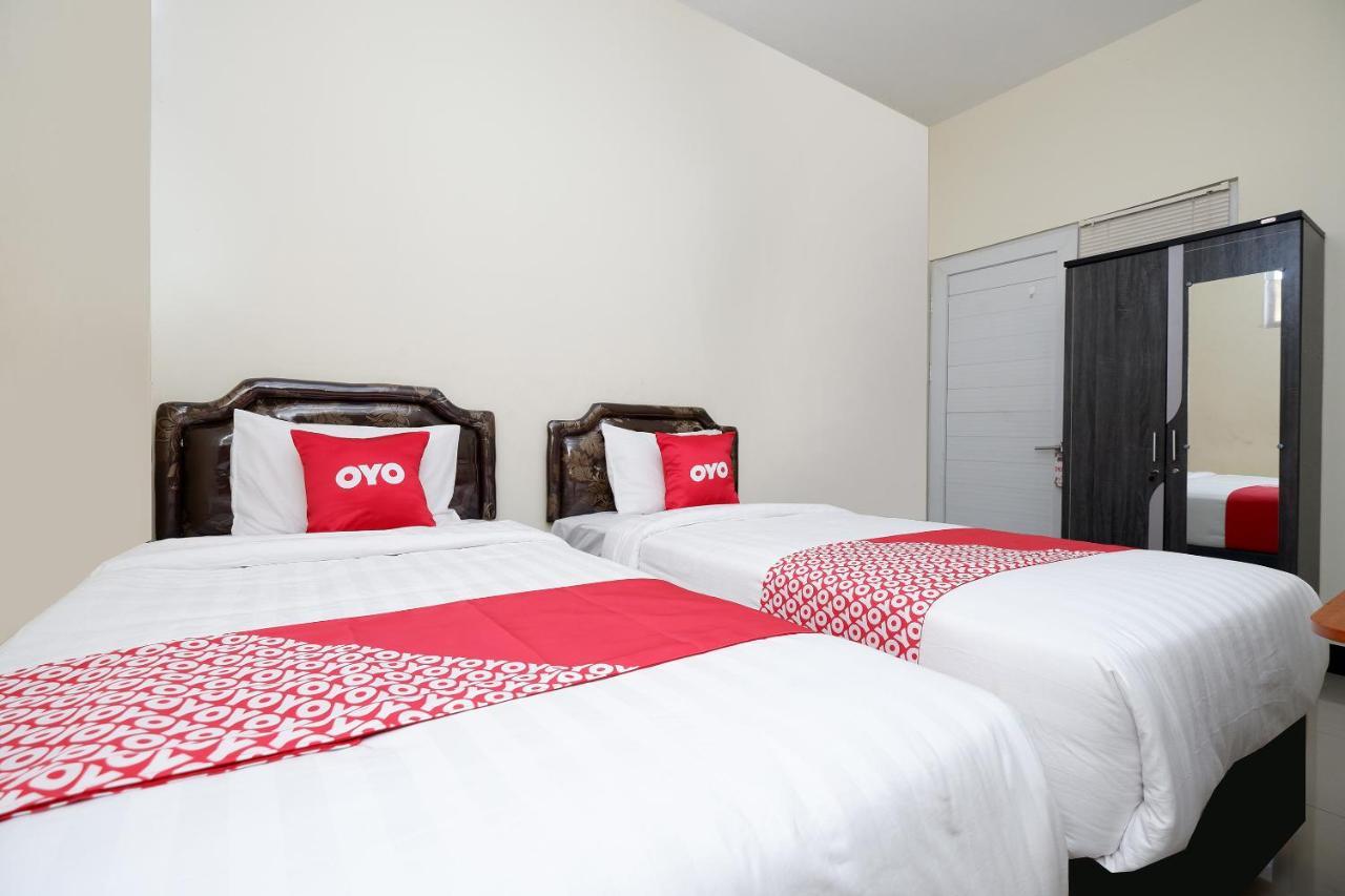 Oyo 1815 Gatsu Residence Semarang Ngoại thất bức ảnh