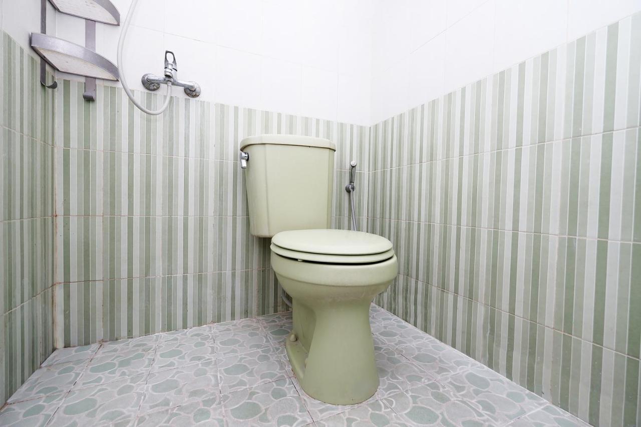 Oyo 1815 Gatsu Residence Semarang Ngoại thất bức ảnh