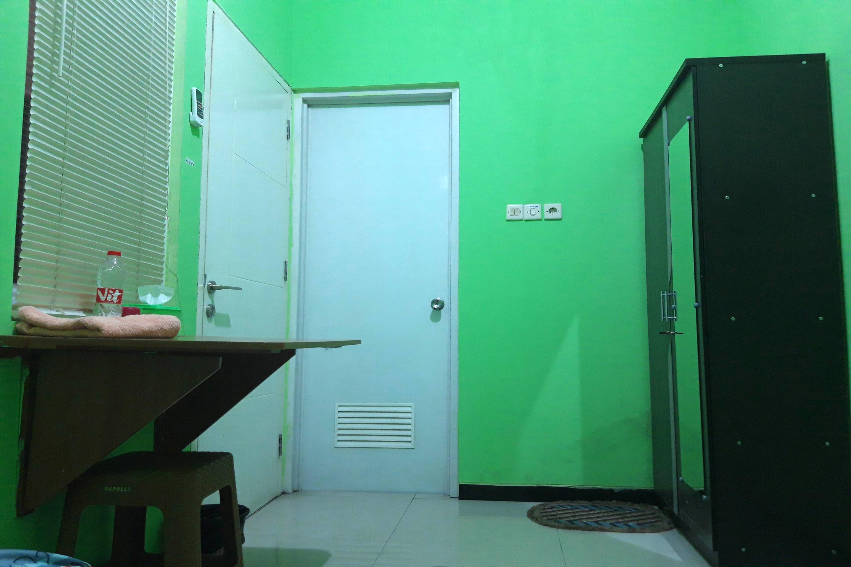 Oyo 1815 Gatsu Residence Semarang Ngoại thất bức ảnh