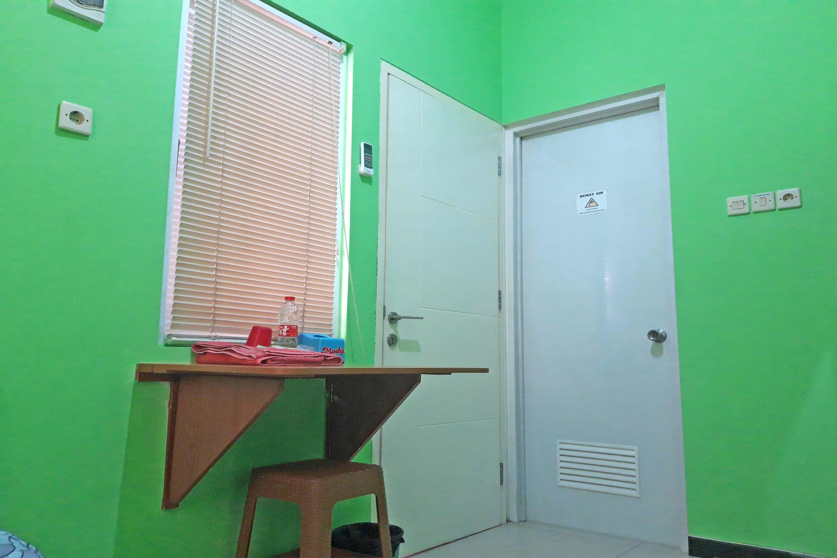 Oyo 1815 Gatsu Residence Semarang Ngoại thất bức ảnh