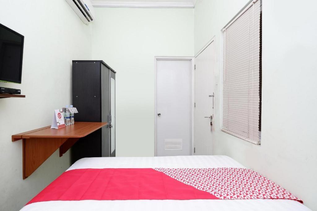 Oyo 1815 Gatsu Residence Semarang Ngoại thất bức ảnh